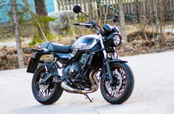Kawasaki Z 650 RS – Rennompi retroherkku