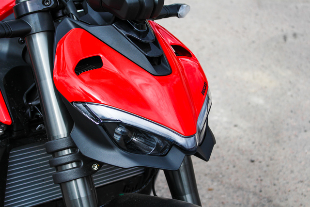 Ducati Streetfighter V2 – Pykälän verran pienempi paholainen Ducati Streetfighter V2 – Pykälän verran pienempi paholainen