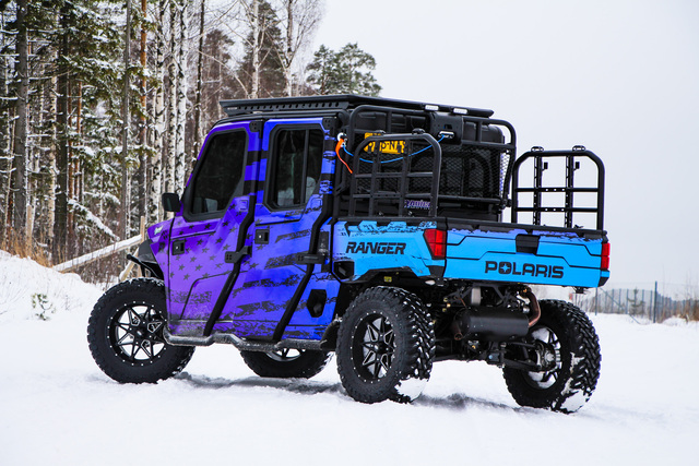 Polaris Ranger Crew 1000 EPS – Kuusipaikkainen monitoimityökalu