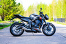 Triumph Street Triple 765 RS – Sporttinakujen ykkönen