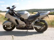 Kawasaki ZX-12R - luotijuna