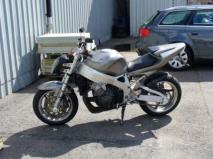 Honda CBR 900 RR - lainsuojaton