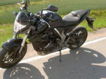 Honda CB1000R - rähinää