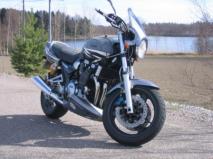 Yamaha XJR 1300 SP - miehistä voimaa