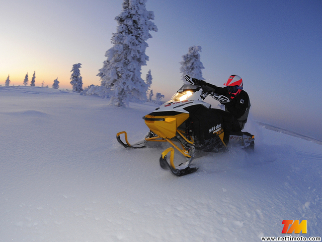 Ajettua Ski-Doo MX Z X-RS 600 H.O. E-Tec